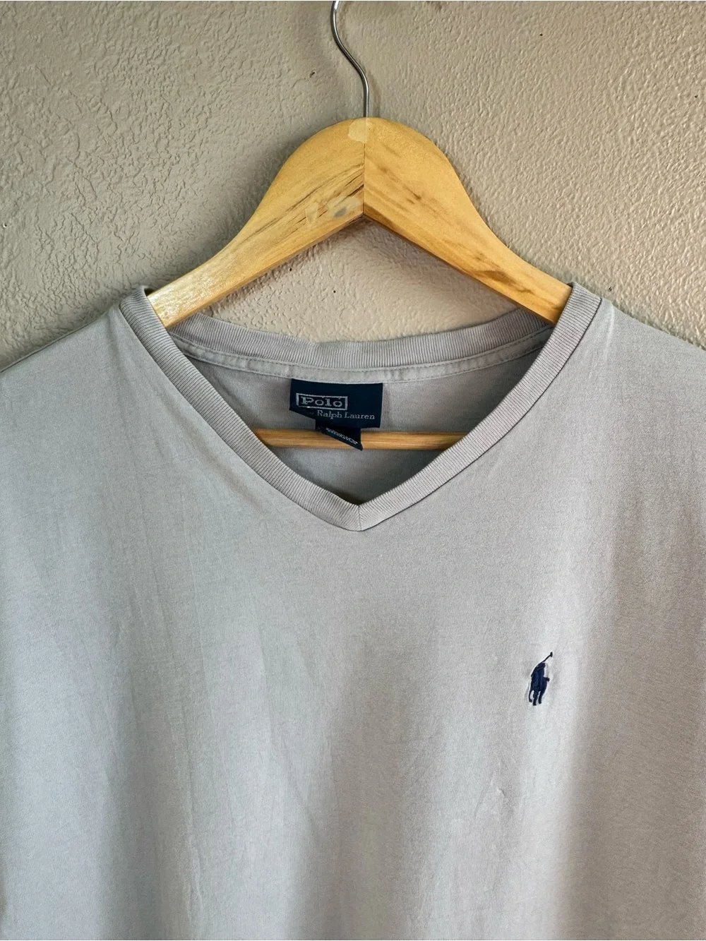 Polo by Ralph Lauren Men’s Light Gray V-Neck Tee | Size Medium